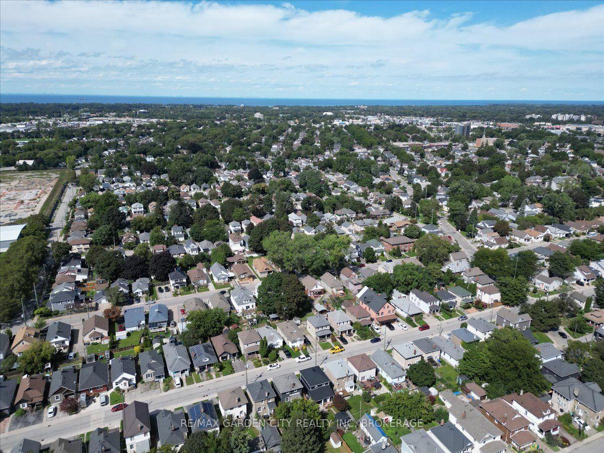 Photo 39 of 70 Lowell Avenue, St. Catharines, Downtown — HOMEH