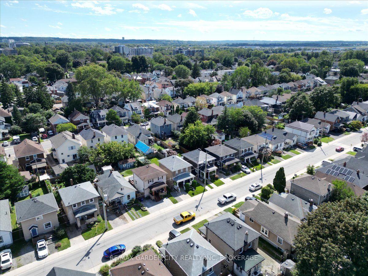 Photo 43 of 70 Lowell Avenue, St. Catharines, Downtown — HOMEH