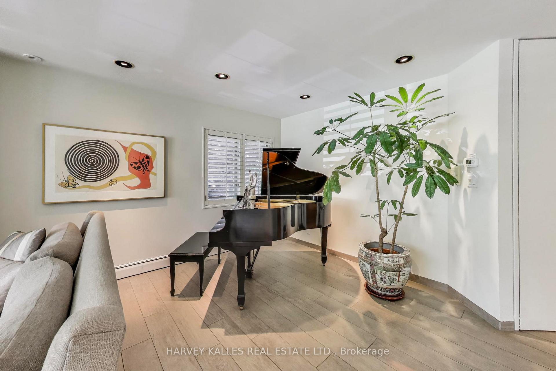 Photo 9 of 103 Vesta Drive, Toronto, Forest Hill South — HOMEH