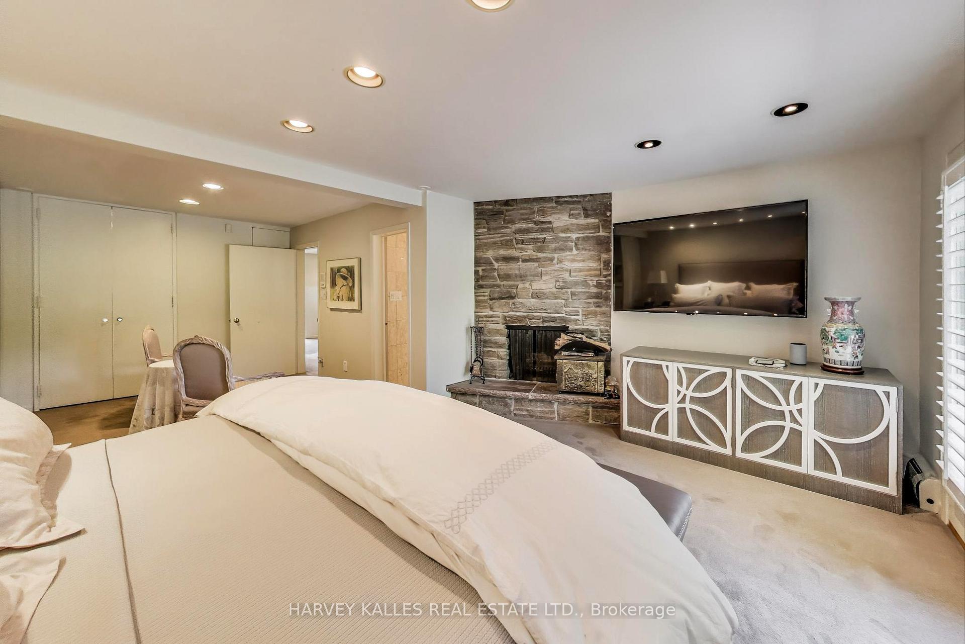 Photo 25 of 103 Vesta Drive, Toronto, Forest Hill South — HOMEH