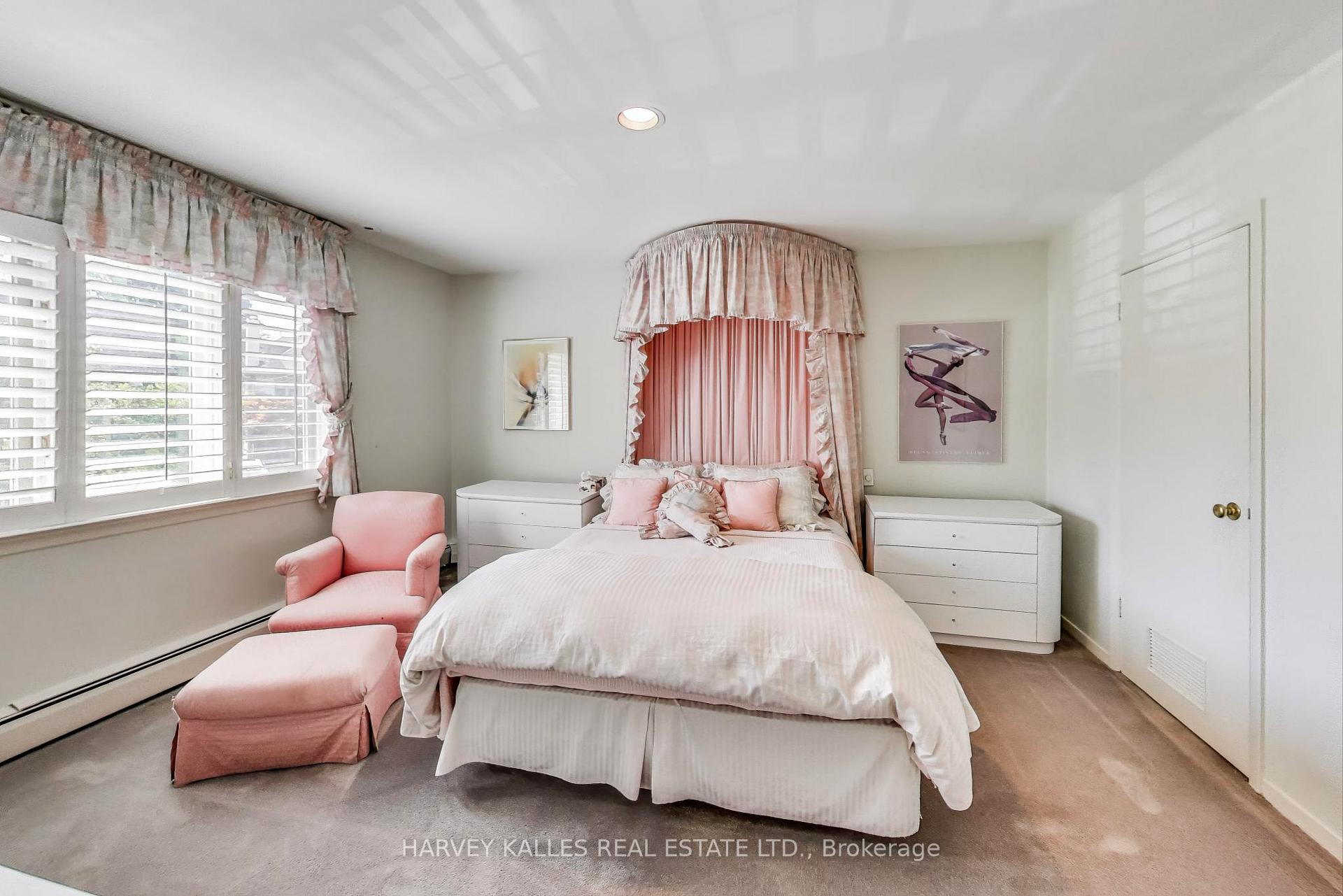 Photo 32 of 103 Vesta Drive, Toronto, Forest Hill South — HOMEH