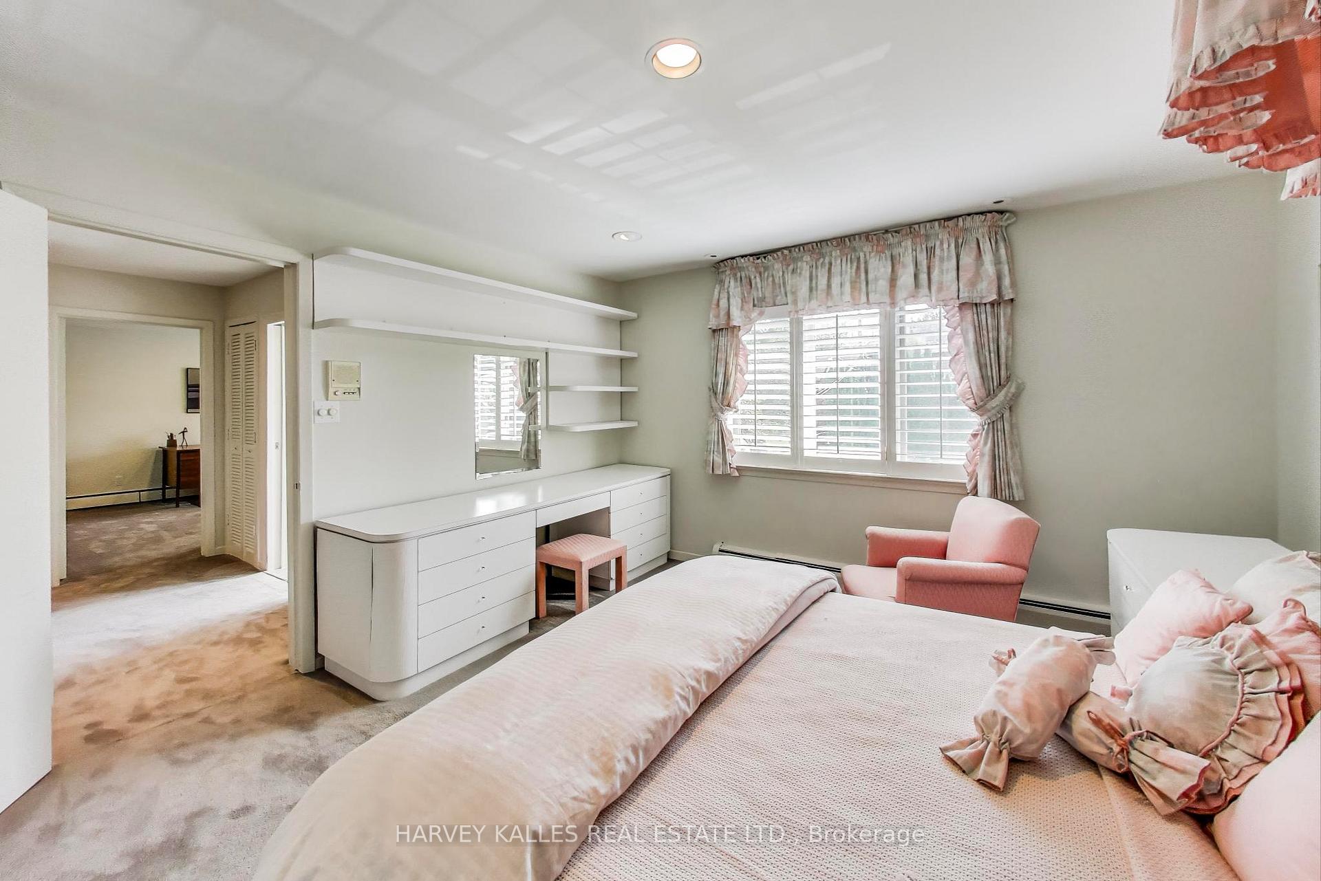 Photo 33 of 103 Vesta Drive, Toronto, Forest Hill South — HOMEH