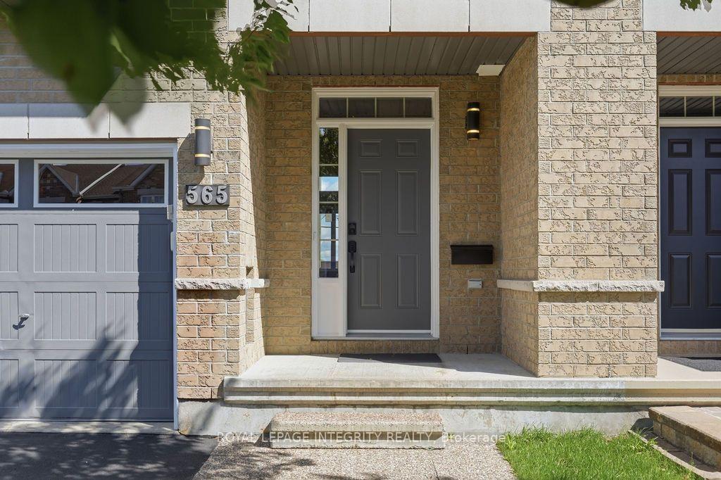Photo 3 of 565 Remnor Avenue, Ottawa, Kanata - Kanata Lakes/Heritage Hills — HOMEH