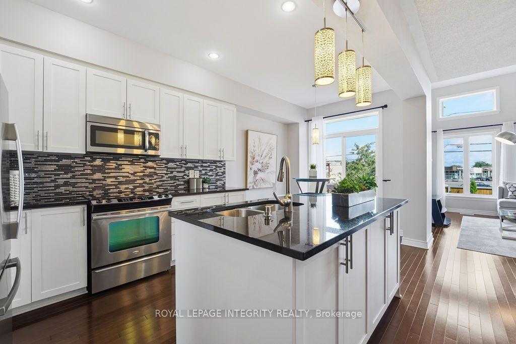 Photo 15 of 565 Remnor Avenue, Ottawa, Kanata - Kanata Lakes/Heritage Hills — HOMEH