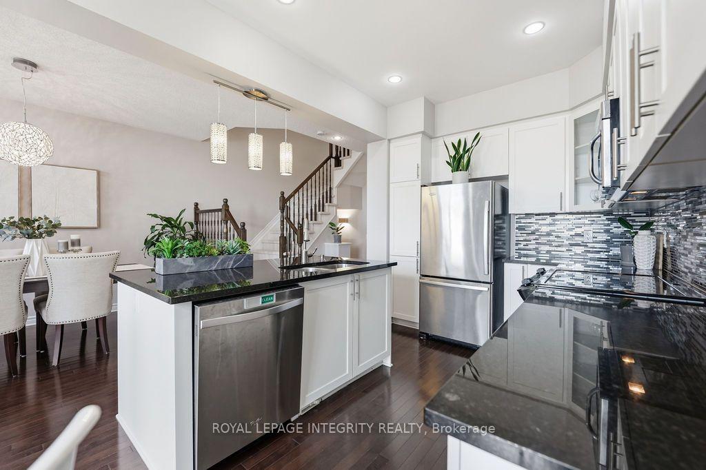 Photo 19 of 565 Remnor Avenue, Ottawa, Kanata - Kanata Lakes/Heritage Hills — HOMEH