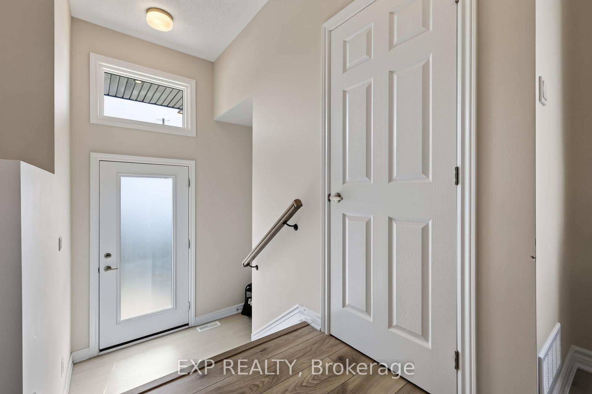 Photo 4 of 401 Broadcast Avenue, Ottawa, Avalon West — HOMEH