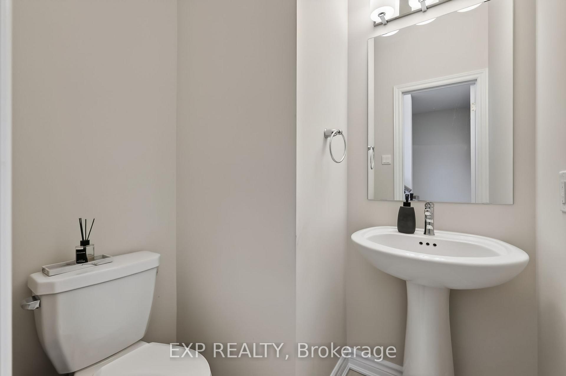 Photo 5 of 401 Broadcast Avenue, Ottawa, Avalon West — HOMEH