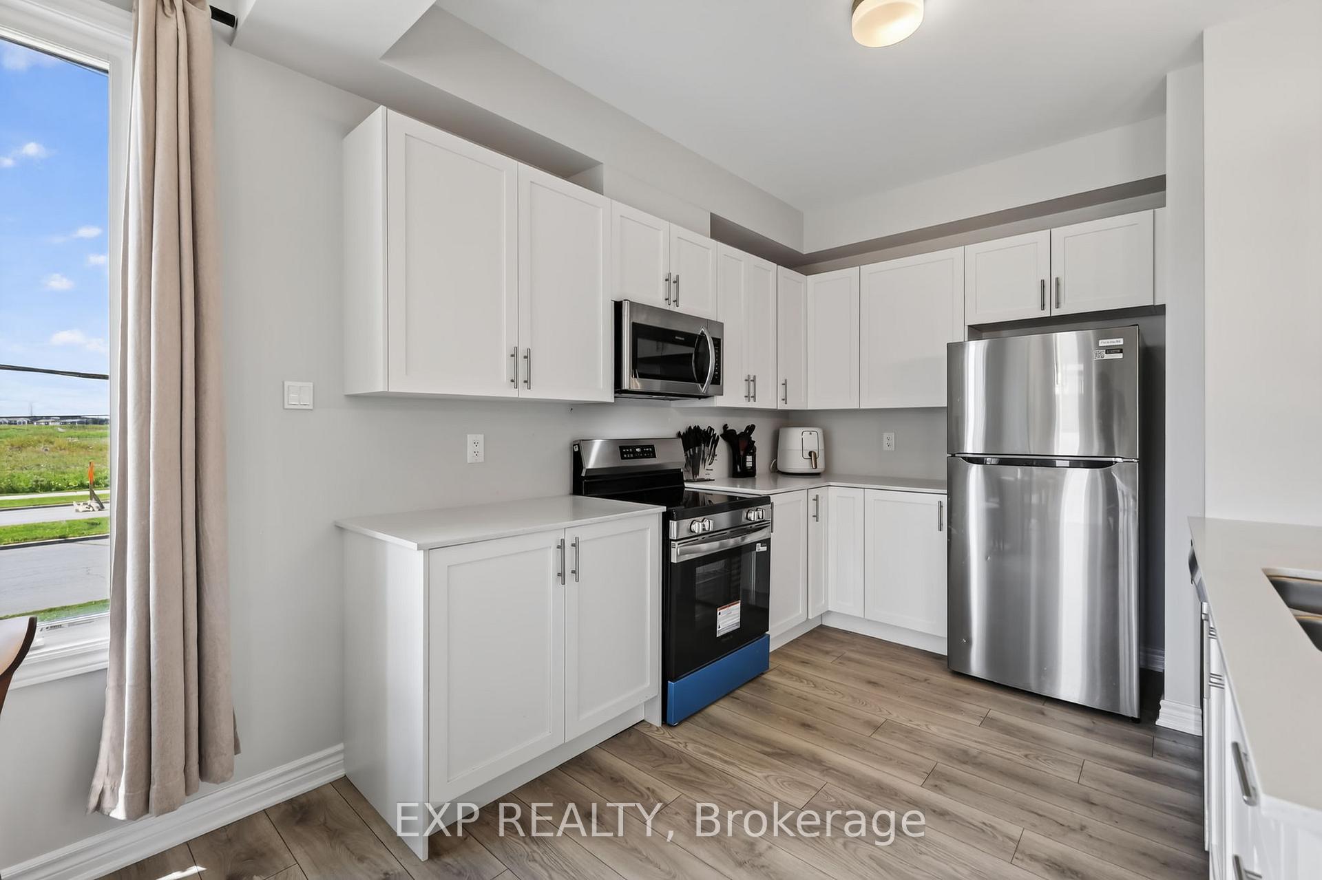 Photo 14 of 401 Broadcast Avenue, Ottawa, Avalon West — HOMEH