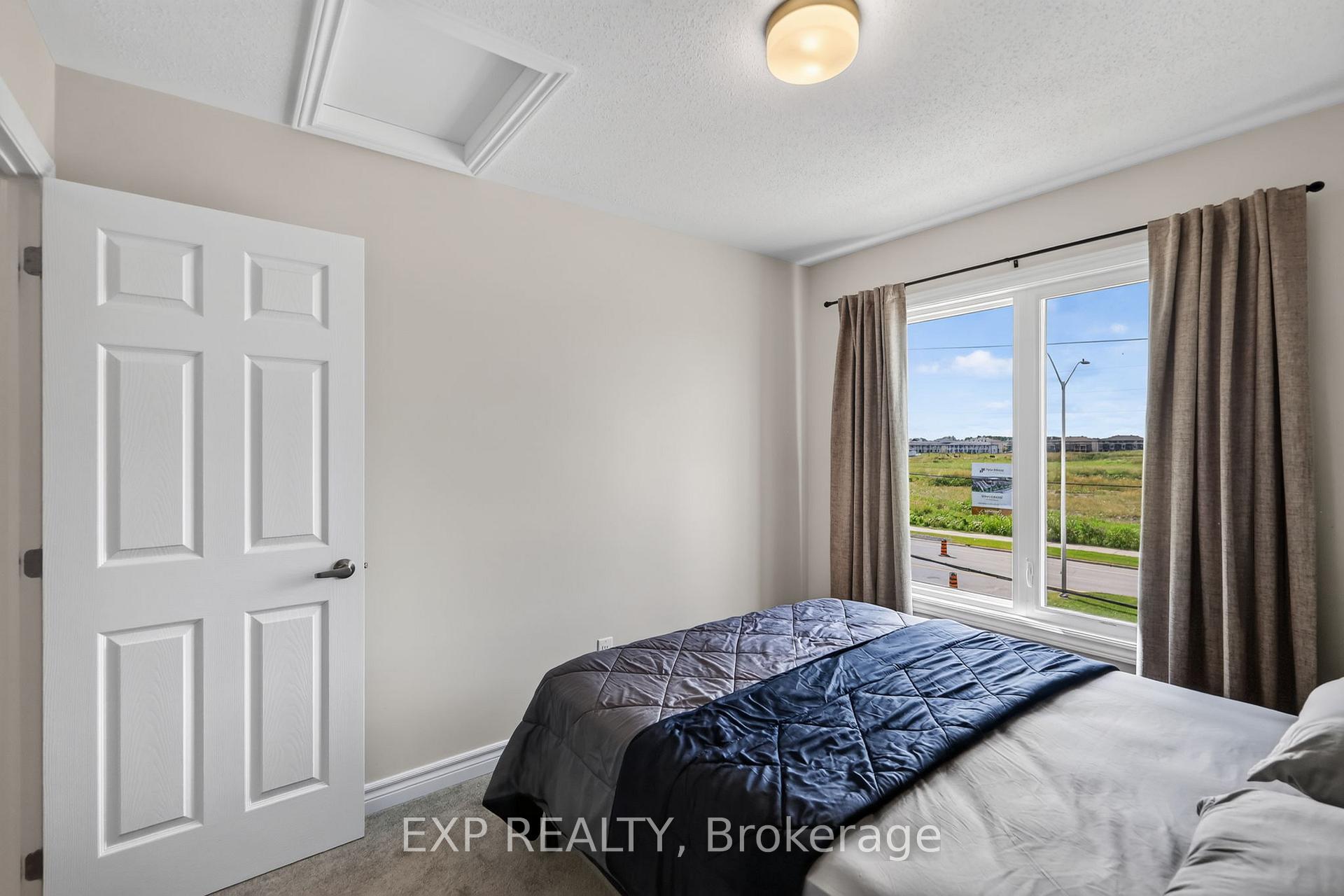 Photo 19 of 401 Broadcast Avenue, Ottawa, Avalon West — HOMEH