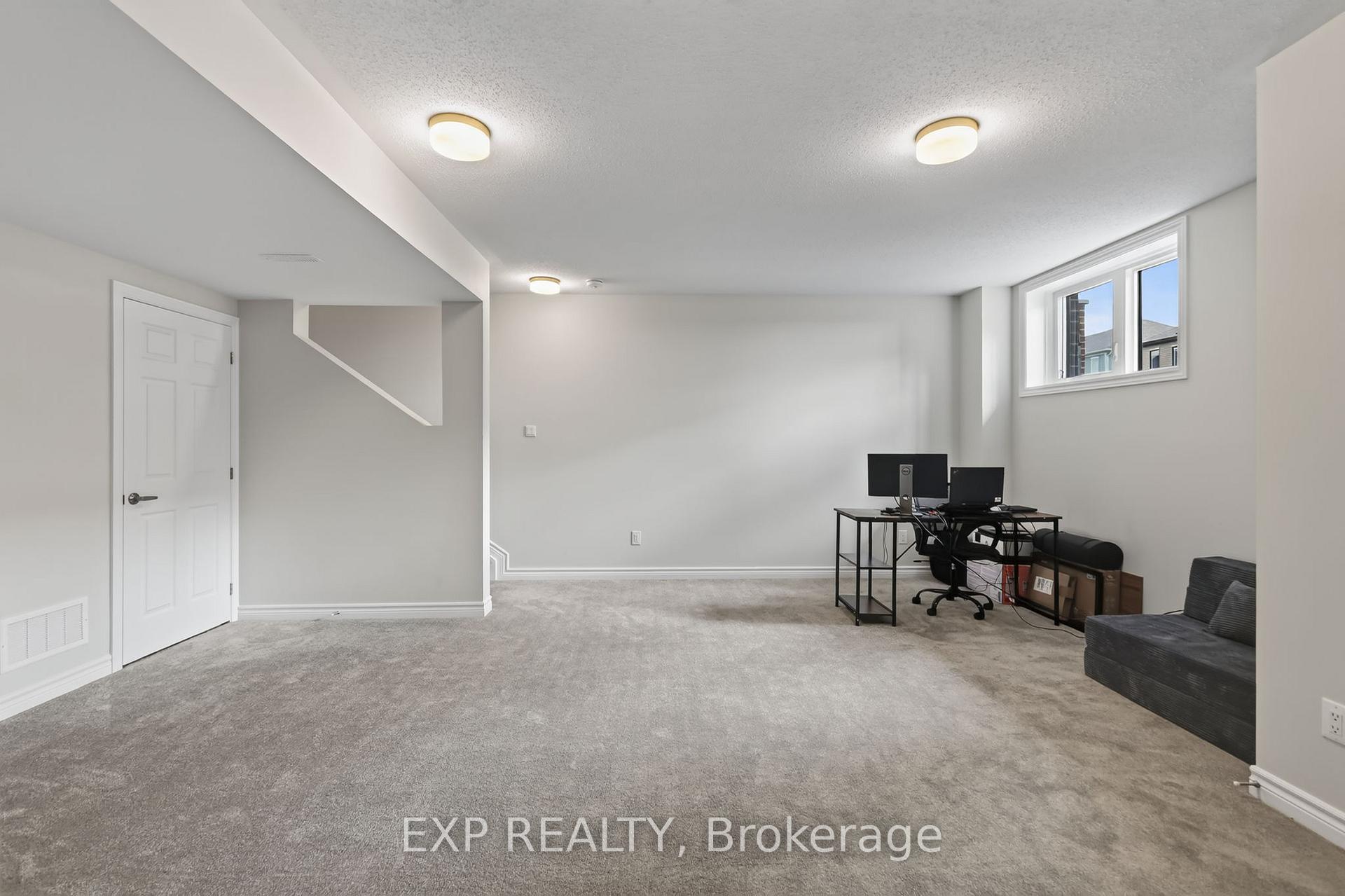 Photo 35 of 401 Broadcast Avenue, Ottawa, Avalon West — HOMEH