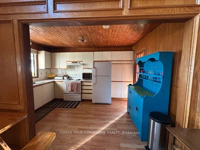 Photo 13 of 20 Snake Island E, Georgina Islands, Snake Island — HOMEH