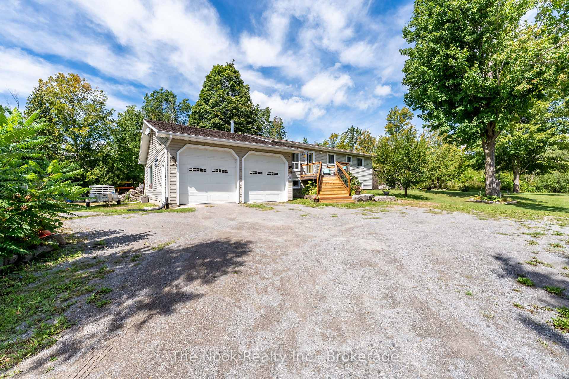 Photo 5 of 6 Cedar Terrace, Trent Lakes — HOMEH