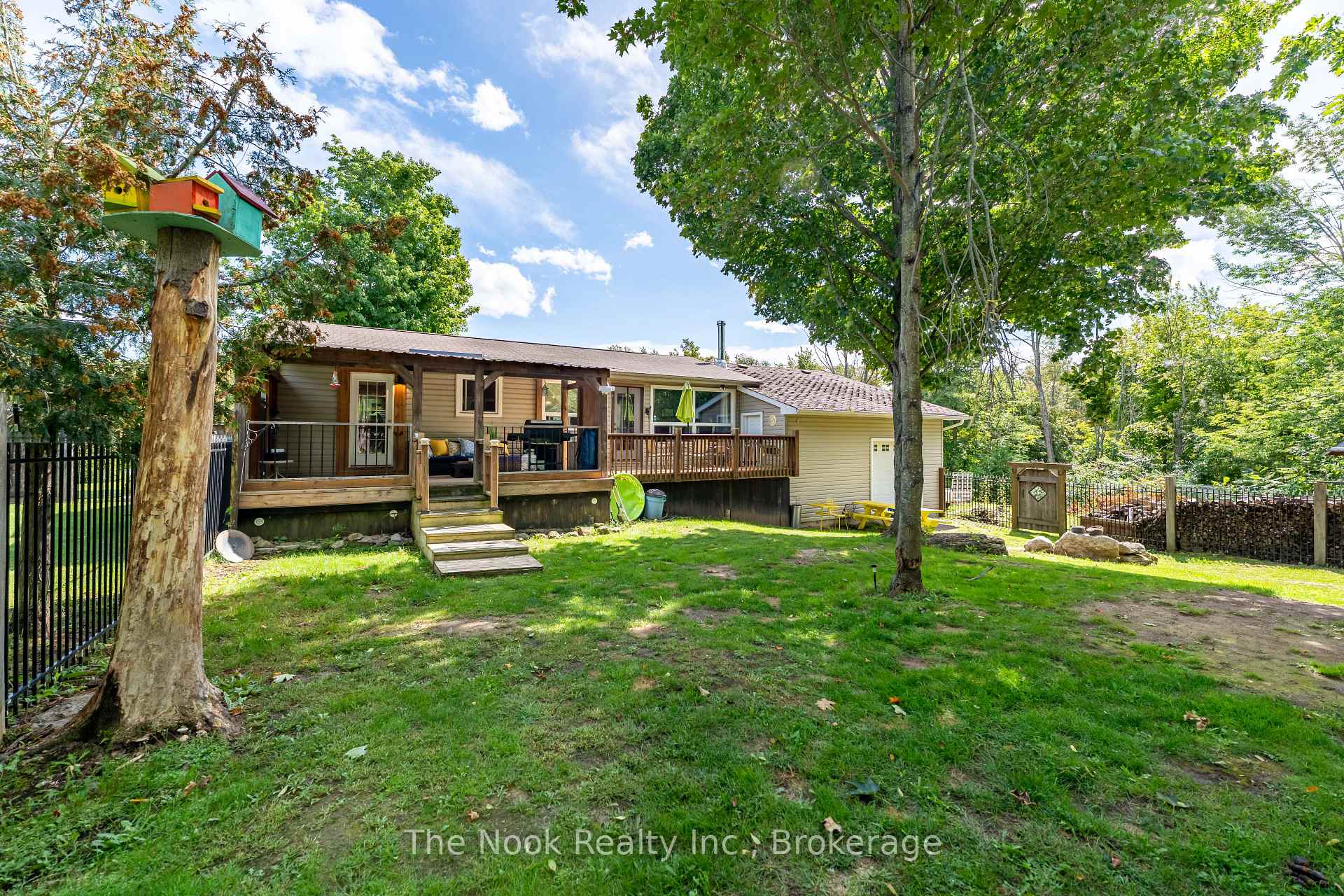 Photo 8 of 6 Cedar Terrace, Trent Lakes — HOMEH