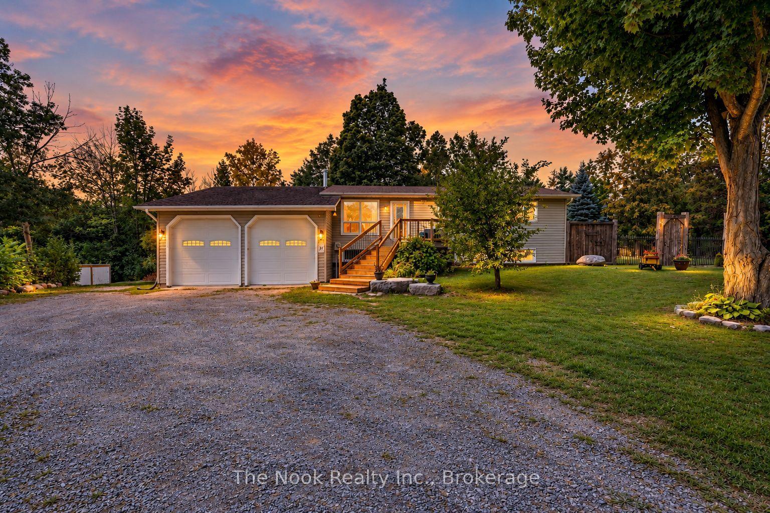 Photo 2 of 6 Cedar Terrace, Trent Lakes — HOMEH