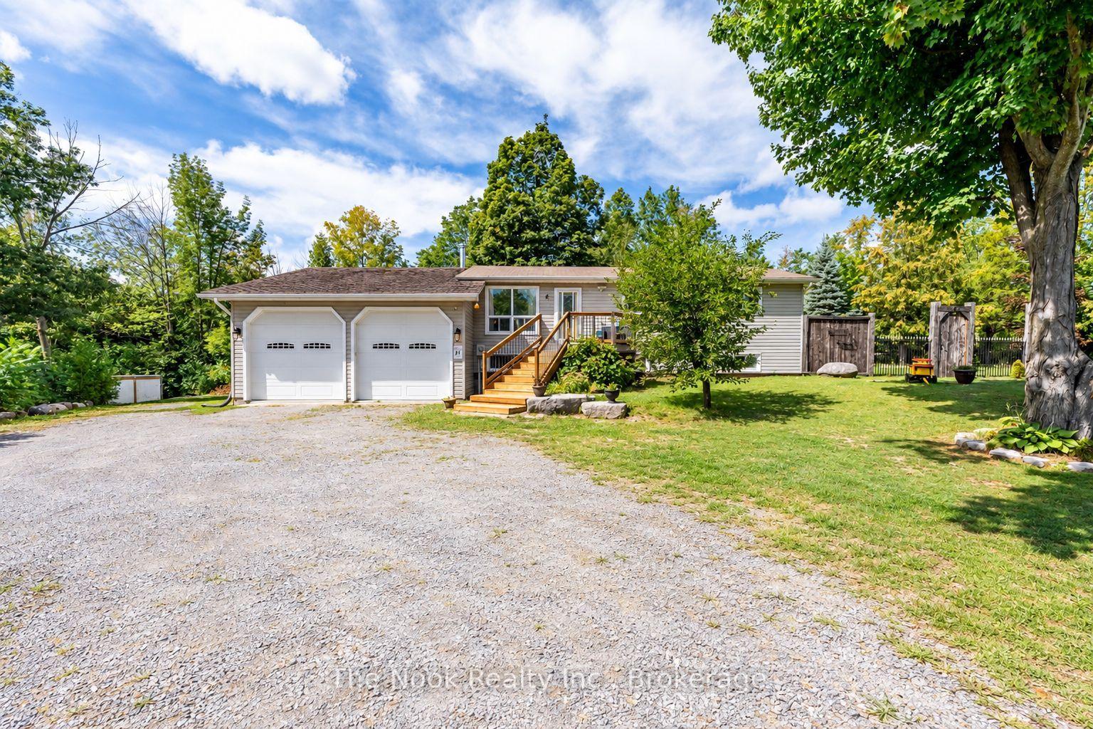 Photo 4 of 6 Cedar Terrace, Trent Lakes — HOMEH