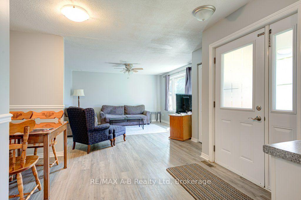Photo 8 of 56 Brant Street, Stratford — HOMEH