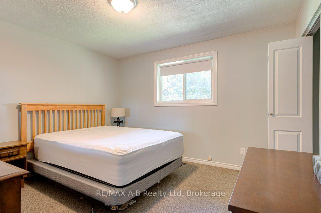 Photo 11 of 56 Brant Street, Stratford — HOMEH