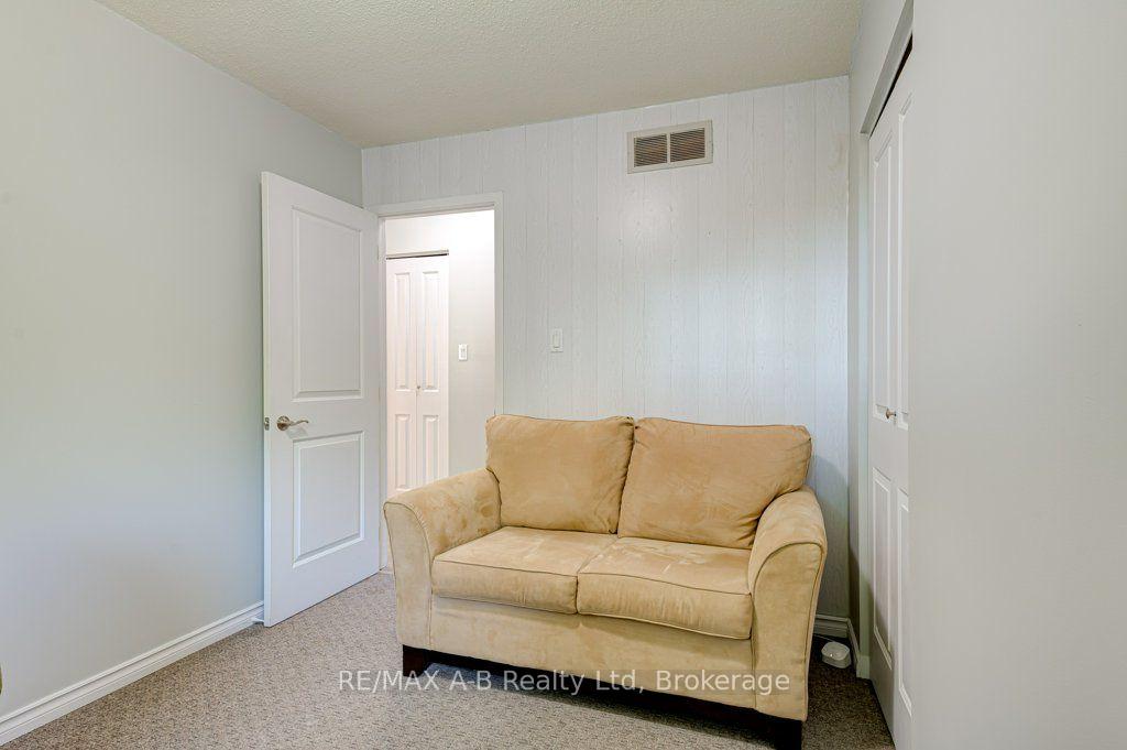 Photo 12 of 56 Brant Street, Stratford — HOMEH