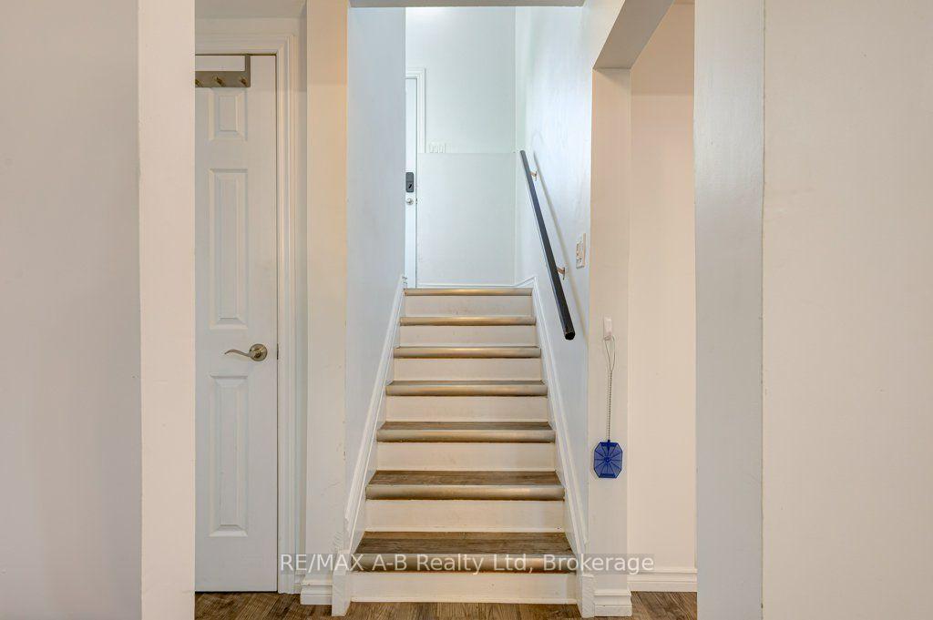 Photo 15 of 56 Brant Street, Stratford — HOMEH