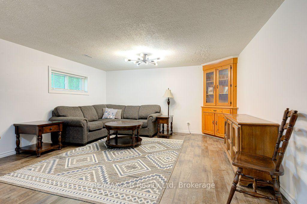 Photo 16 of 56 Brant Street, Stratford — HOMEH