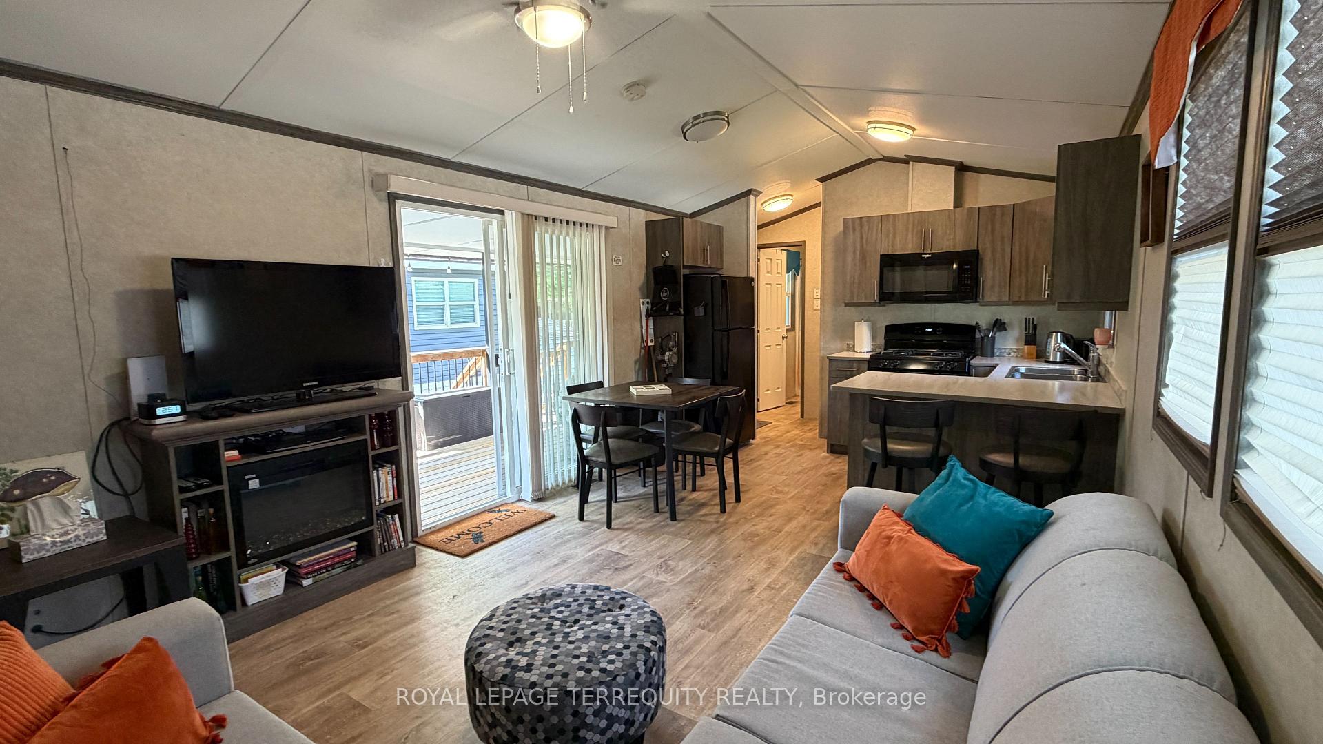Photo 10 of 319 Rockview, Selwyn — HOMEH
