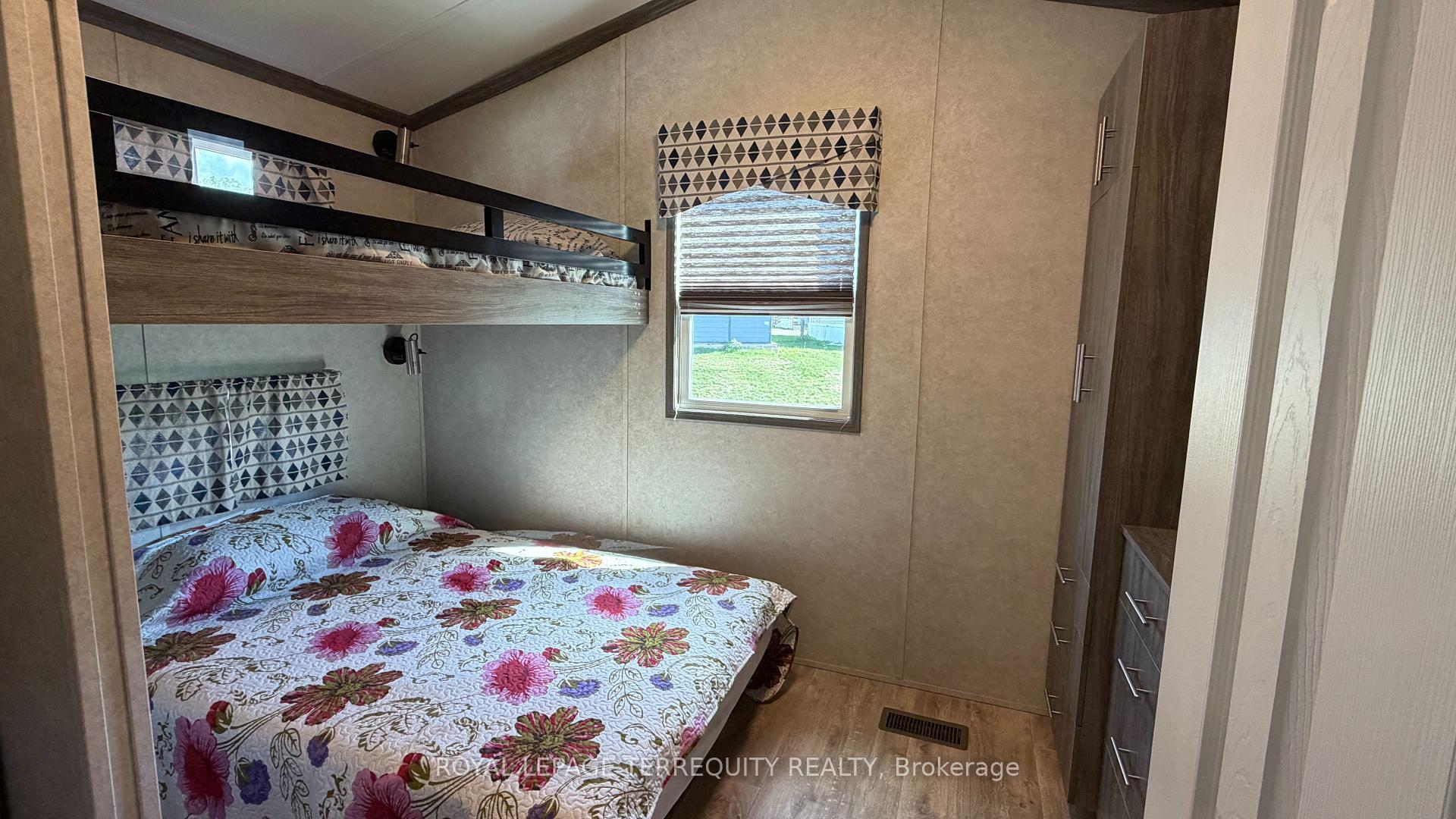 Photo 17 of 319 Rockview, Selwyn — HOMEH