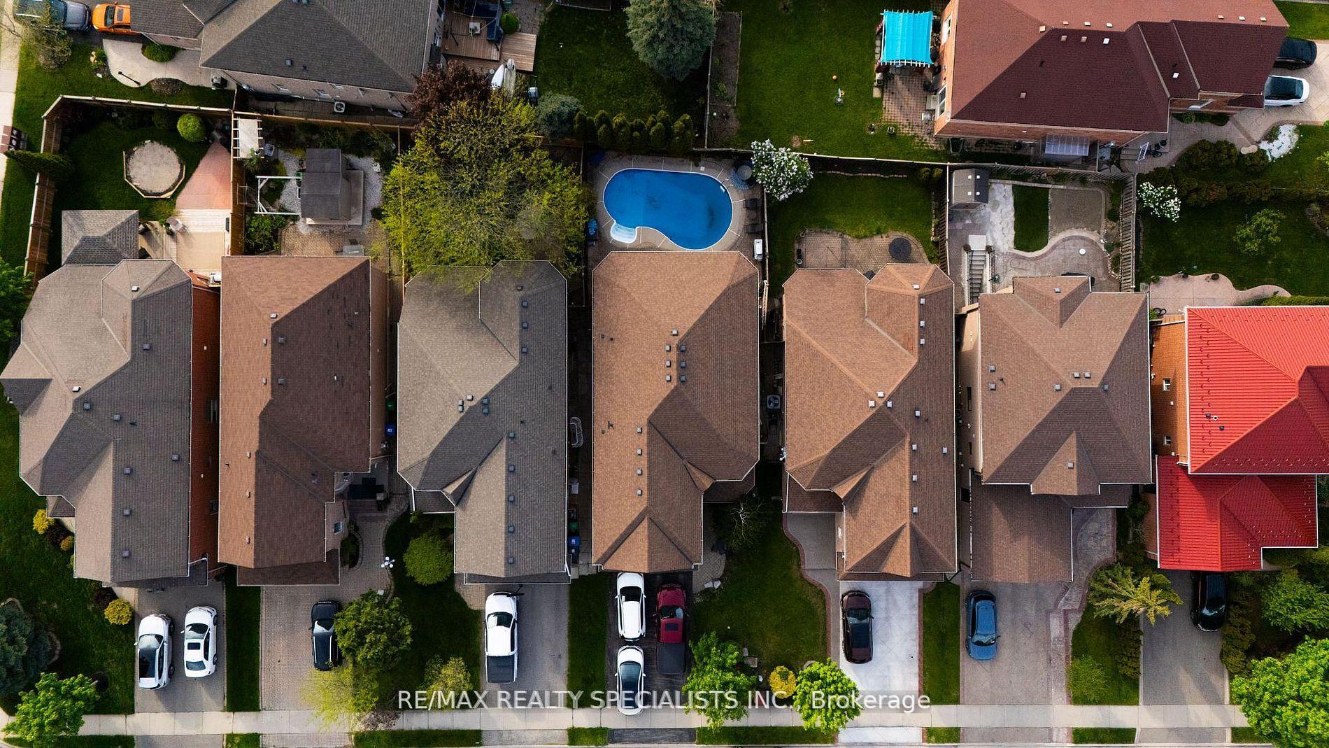 Photo 34 of 7 Banington Crescent, Brampton, Snelgrove — HOMEH
