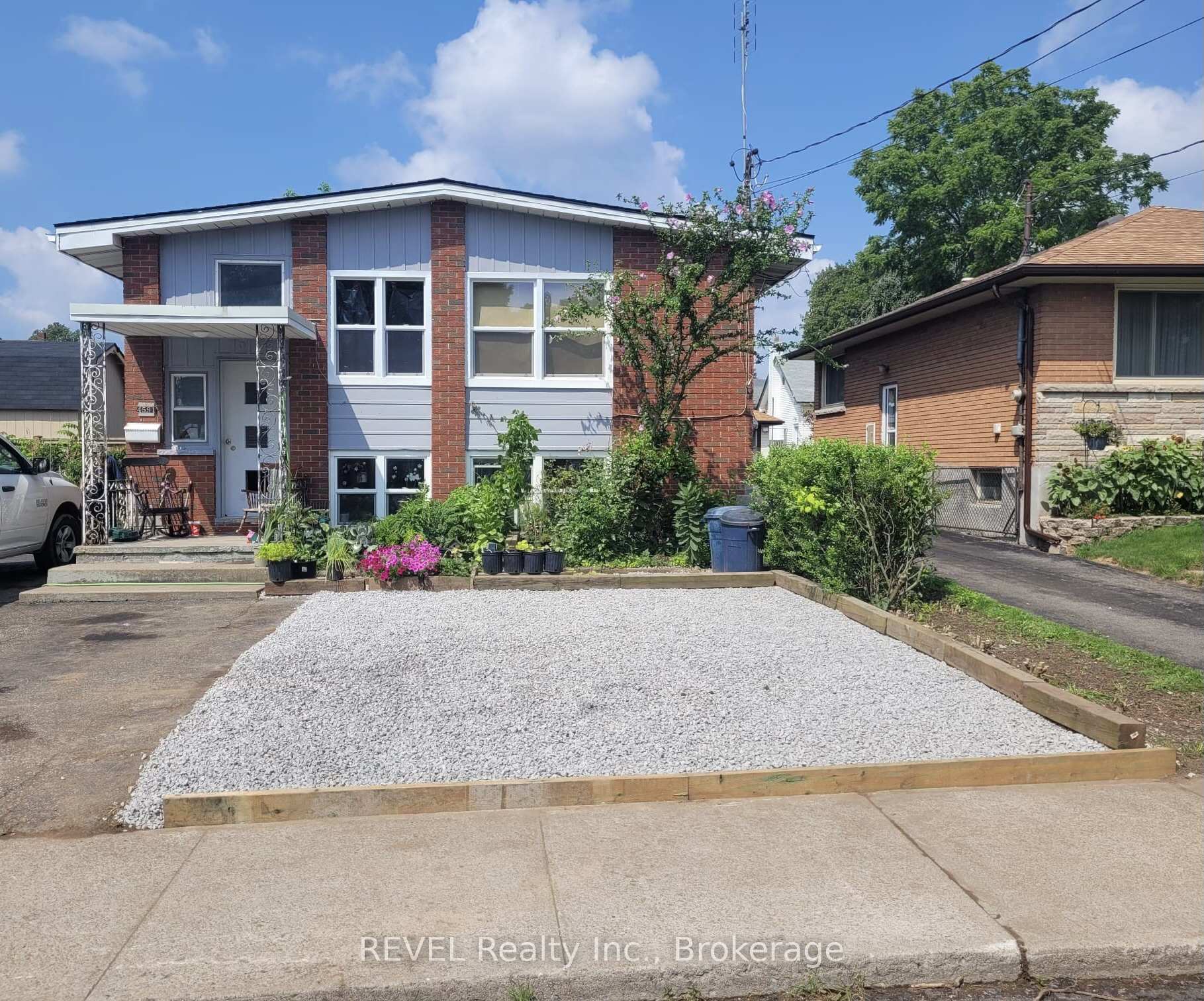 Photo of 4591 Homewood Avenue