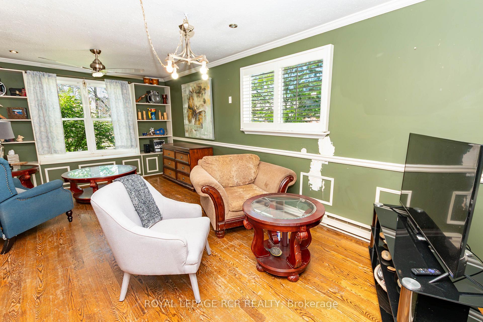Photo 6 of 82 Quarry Drive, Orangeville — HOMEH