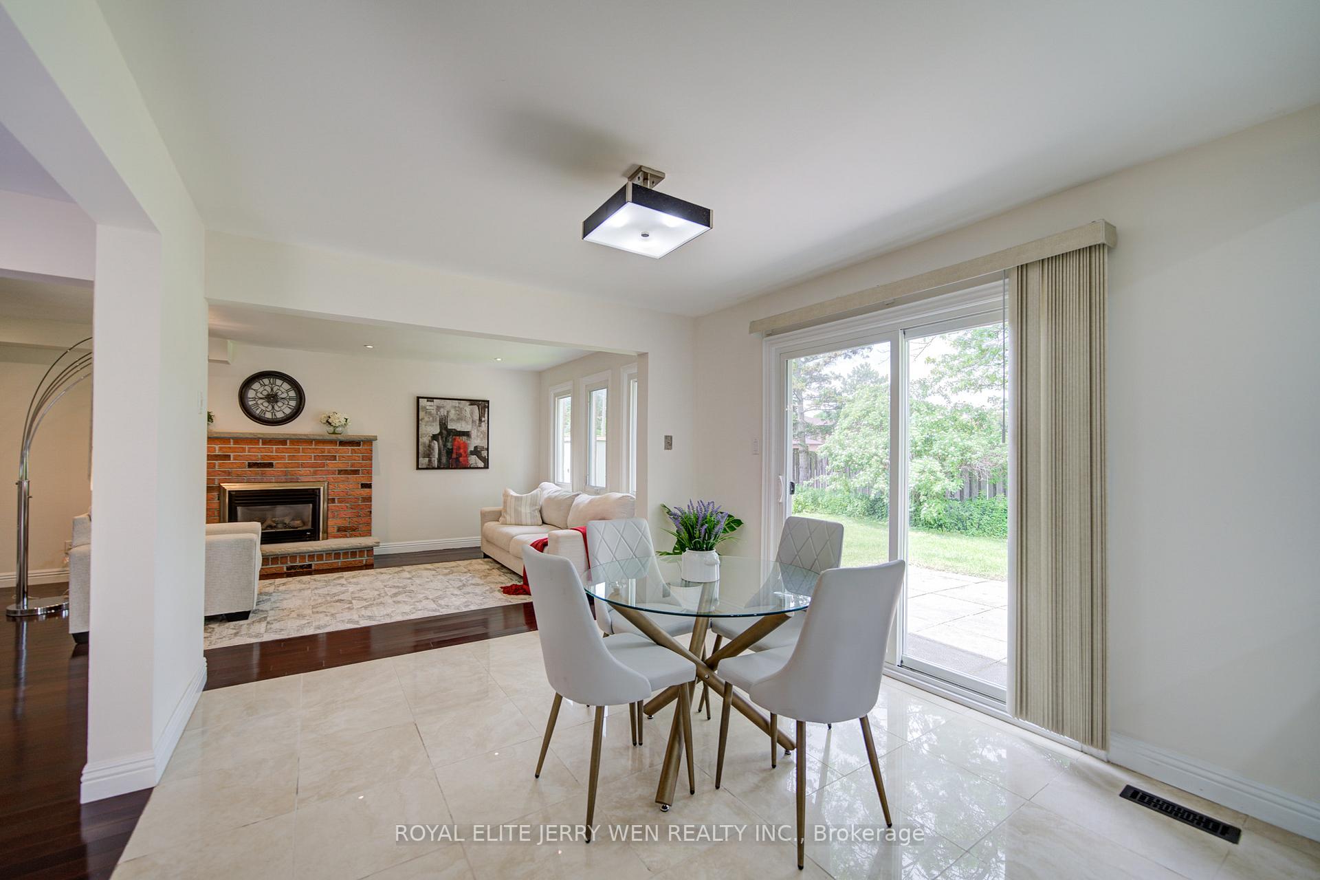 Photo 11 of 70 Bronte Road, Markham, Thornlea — HOMEH