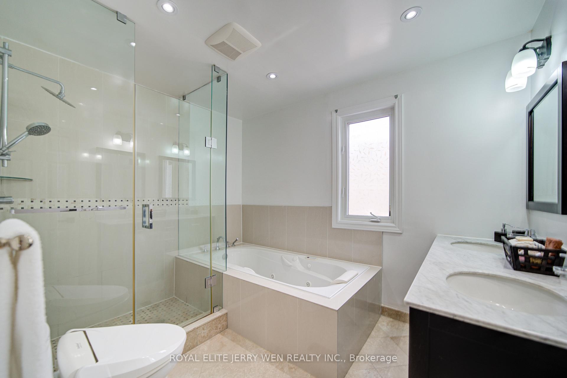 Photo 19 of 70 Bronte Road, Markham, Thornlea — HOMEH