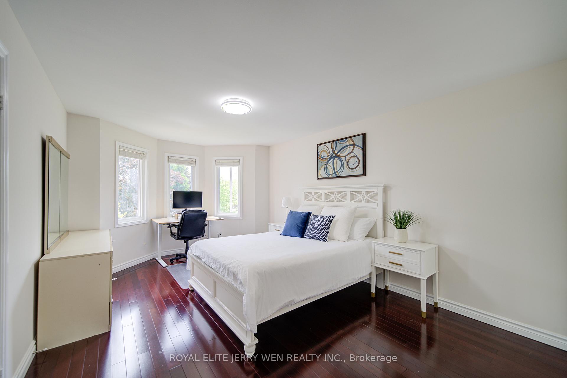 Photo 22 of 70 Bronte Road, Markham, Thornlea — HOMEH
