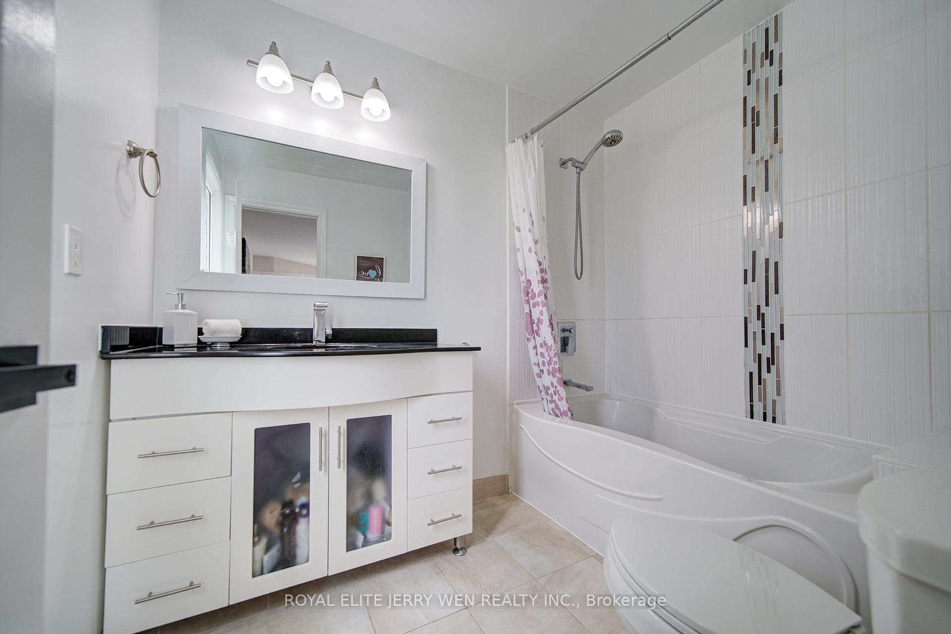 Photo 24 of 70 Bronte Road, Markham, Thornlea — HOMEH