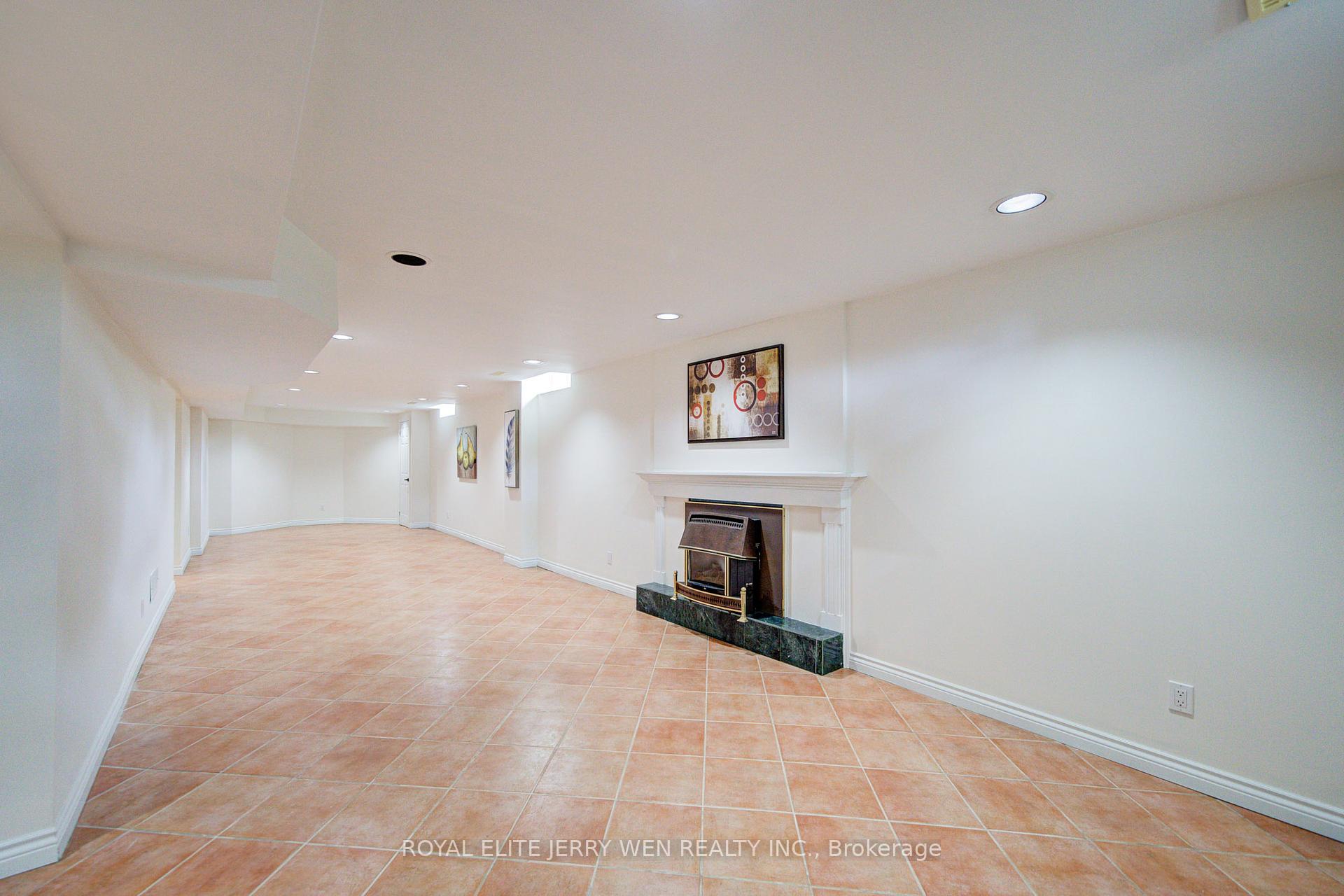 Photo 32 of 70 Bronte Road, Markham, Thornlea — HOMEH