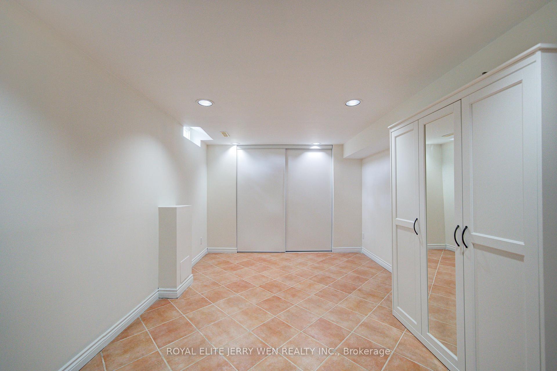 Photo 35 of 70 Bronte Road, Markham, Thornlea — HOMEH