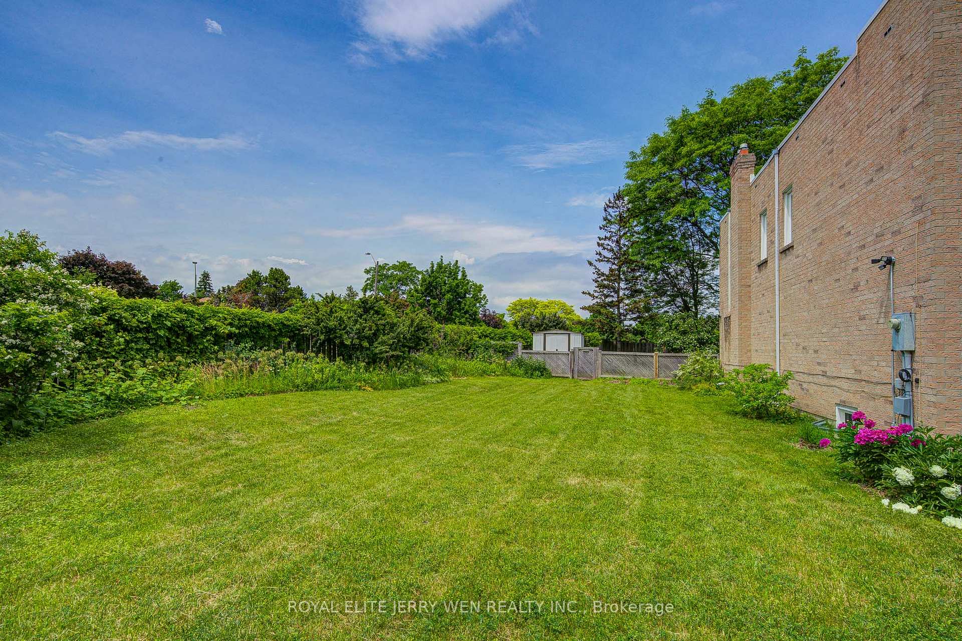 Photo 37 of 70 Bronte Road, Markham, Thornlea — HOMEH