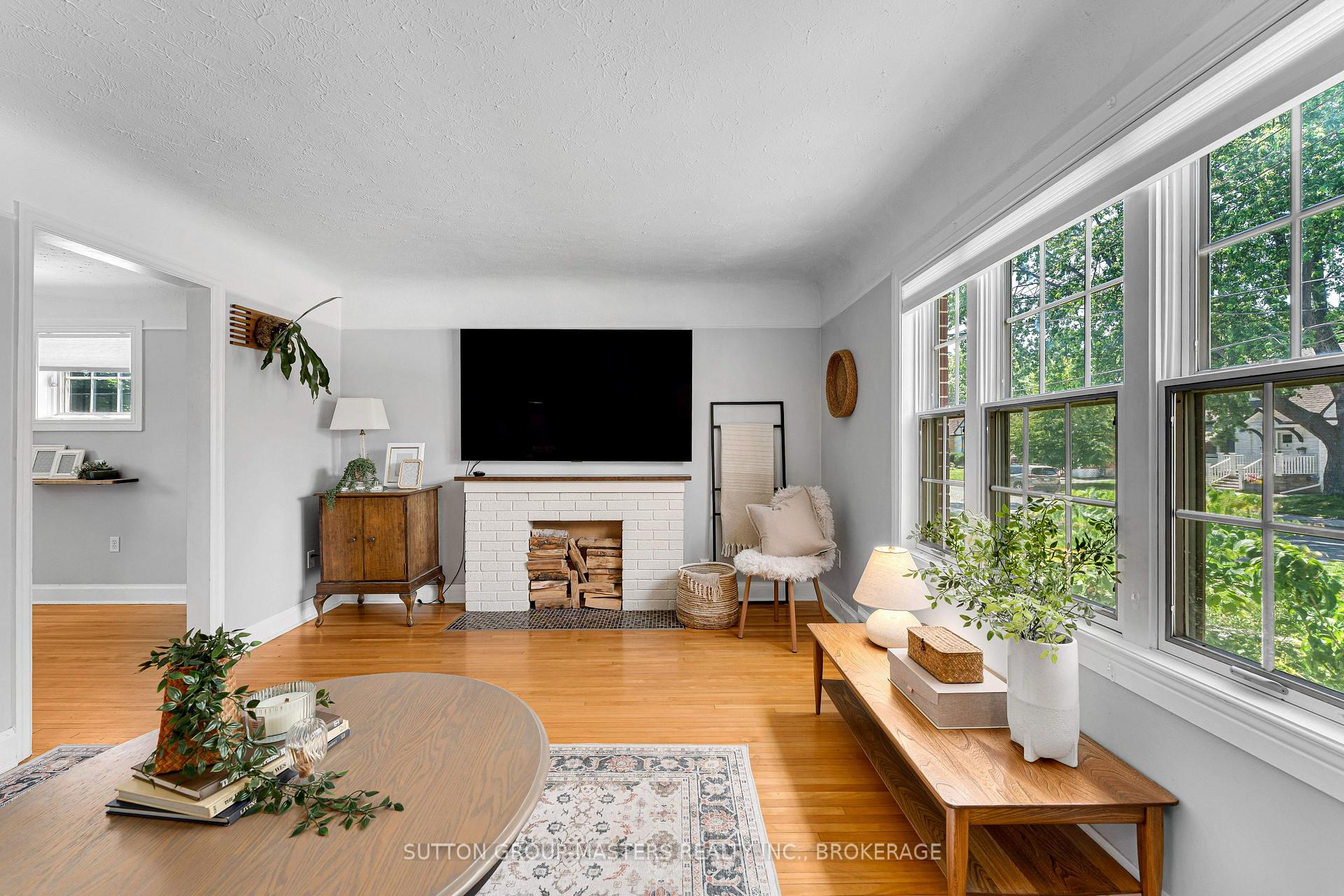 Photo 9 of 187 Willingdon Avenue, Kingston, Central City East — HOMEH
