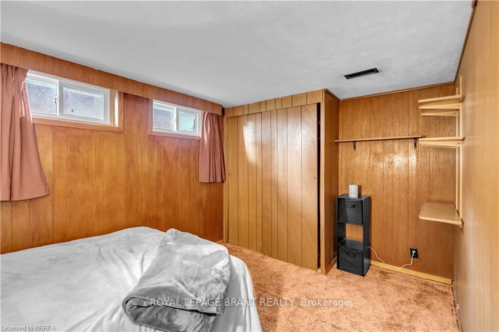 Photo 28 of 18 Kingsmount Crescent, Brantford, Oakhill Dr — HOMEH