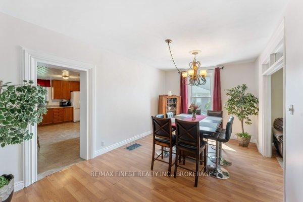 Photo 8 of 30 King Street, Prince Edward County, Picton Ward — HOMEH