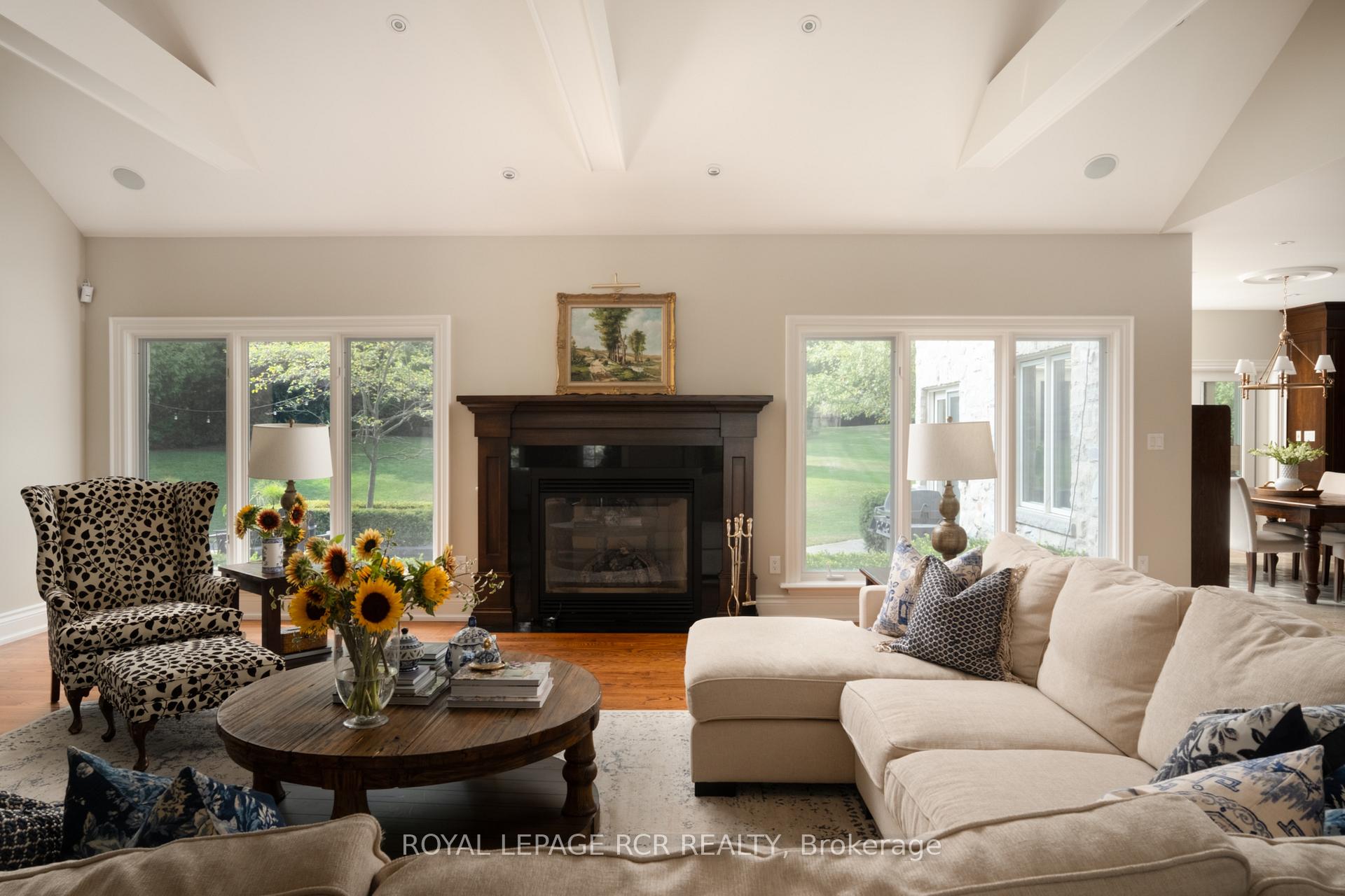 Photo 4 of 84 Kennedy Road, Caledon, Cheltenham — HOMEH