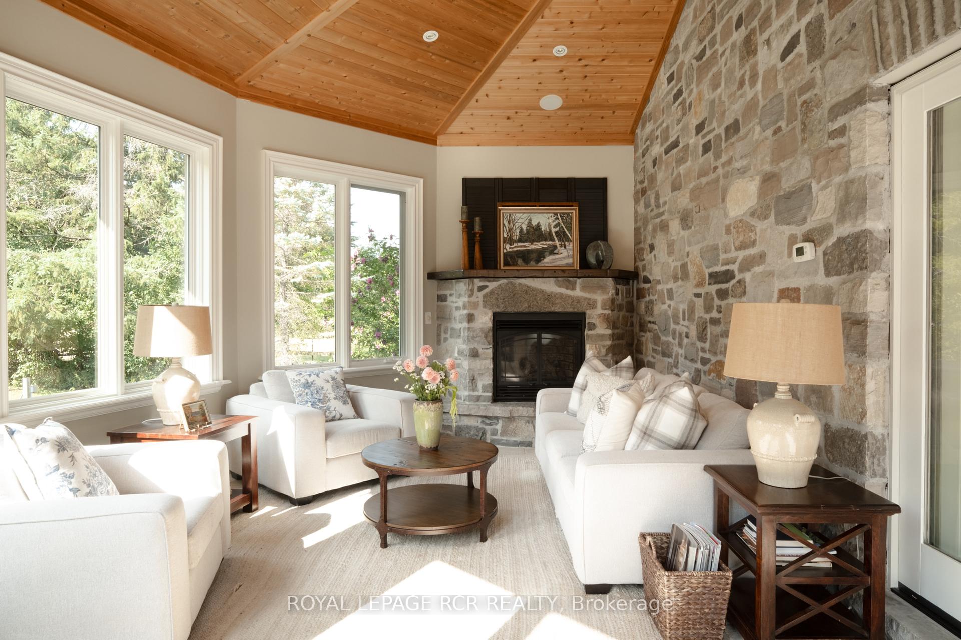 Photo 13 of 84 Kennedy Road, Caledon, Cheltenham — HOMEH
