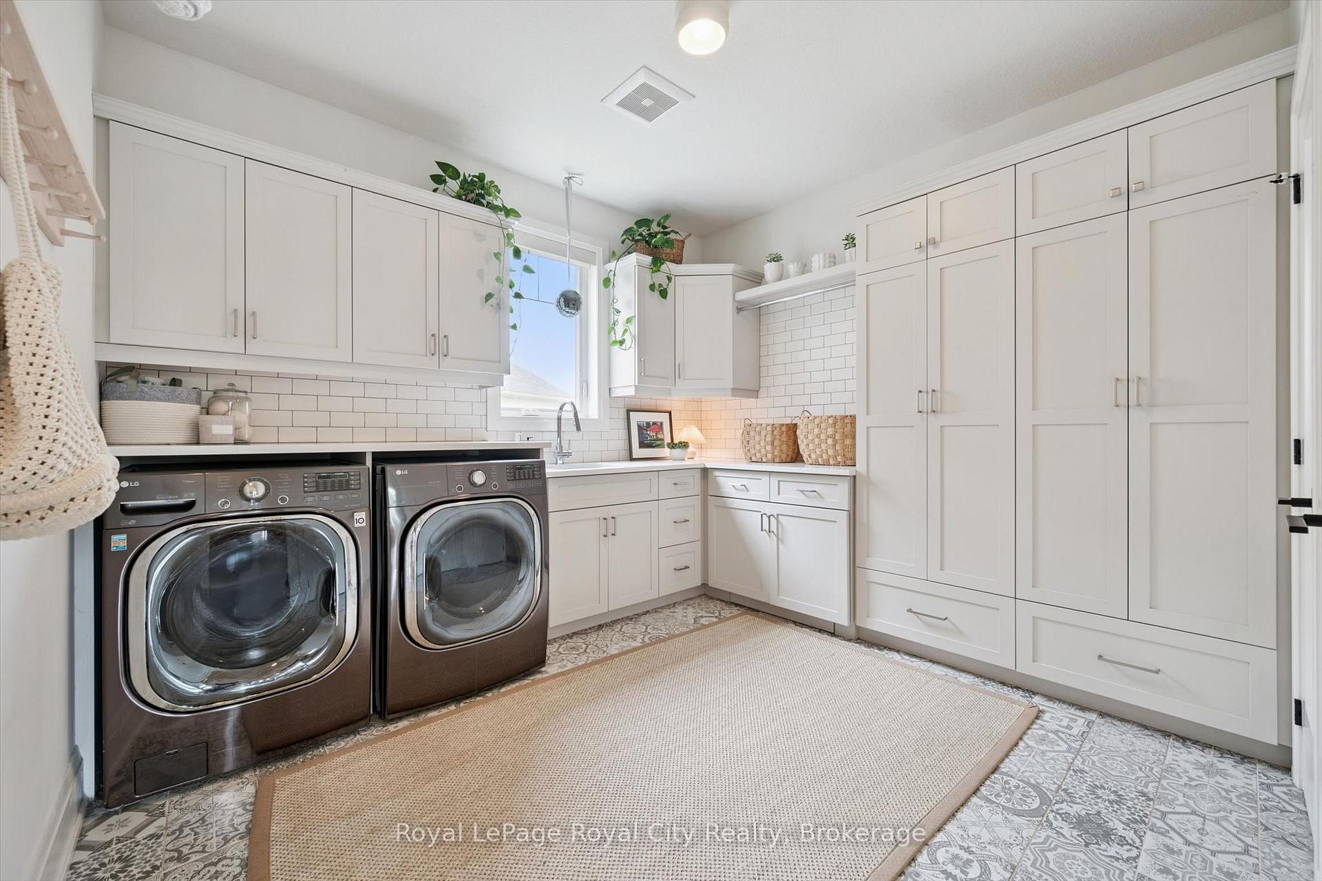 Photo 20 of 22 Hilltop Road, Guelph, Victoria North — HOMEH