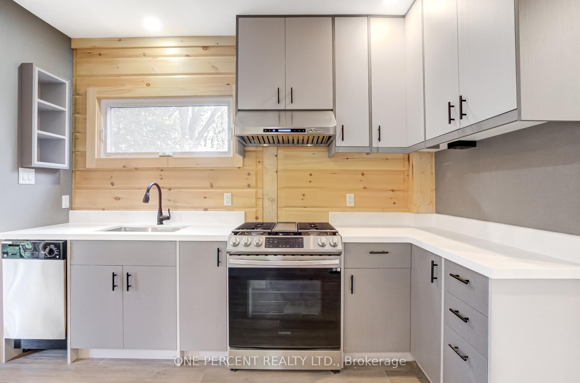 Photo 5 of 57 Rosehill Drive, Whitchurch-Stouffville, Rural Whitchurch-Stouffville — HOMEH