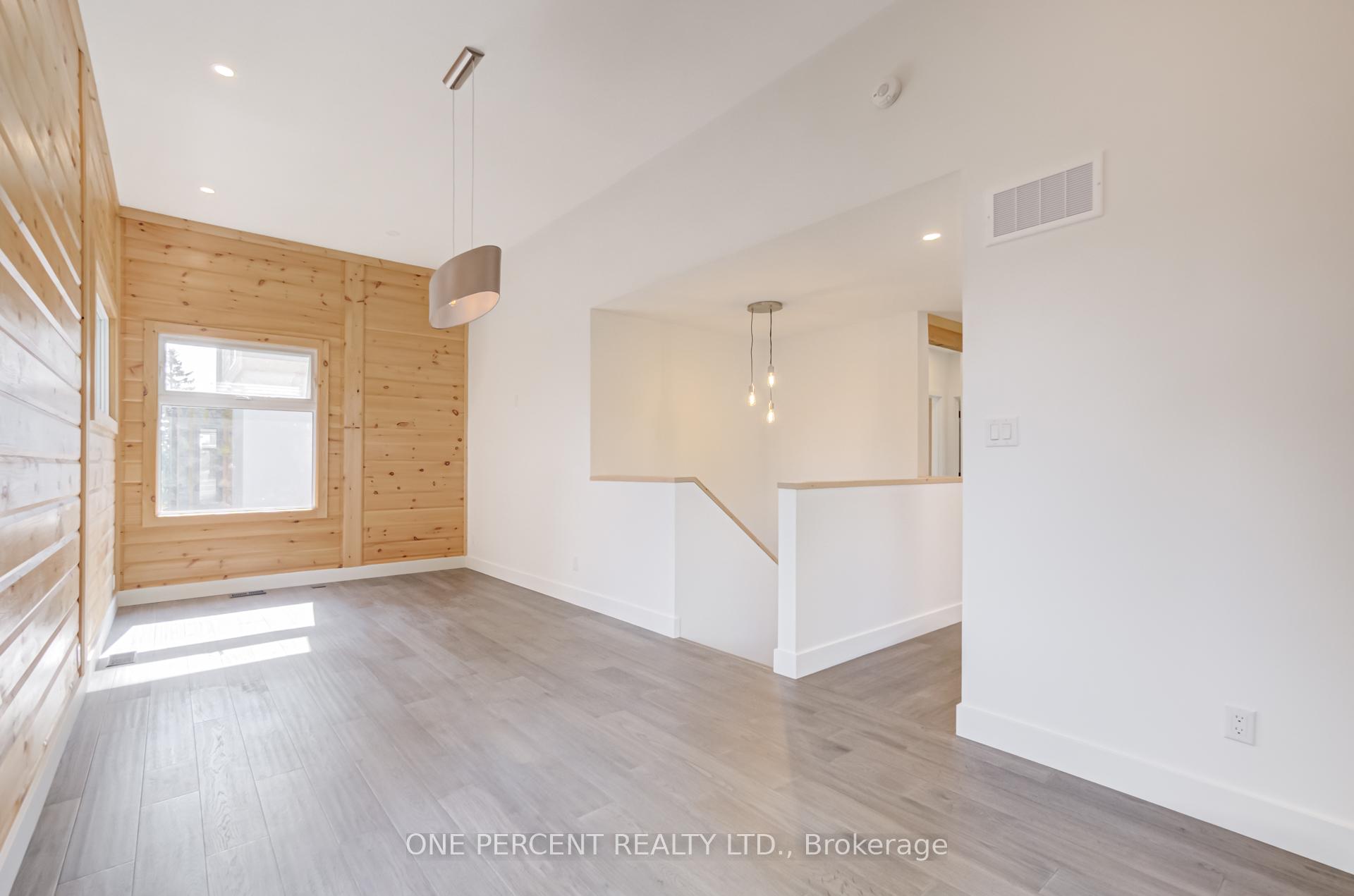 Photo 15 of 57 Rosehill Drive, Whitchurch-Stouffville, Rural Whitchurch-Stouffville — HOMEH