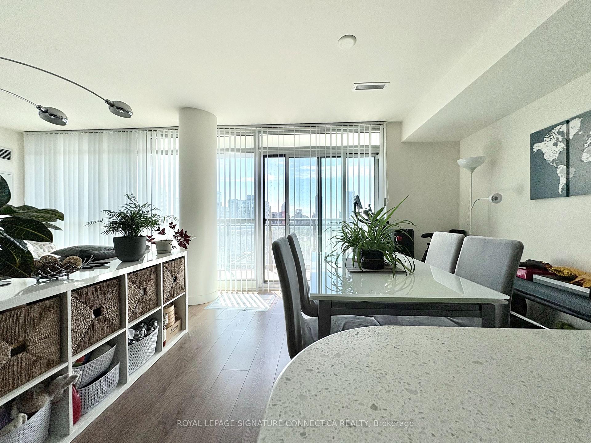 Photo 5 of Unit 804, 78 Tecumseth Street, Toronto, Niagara — HOMEH