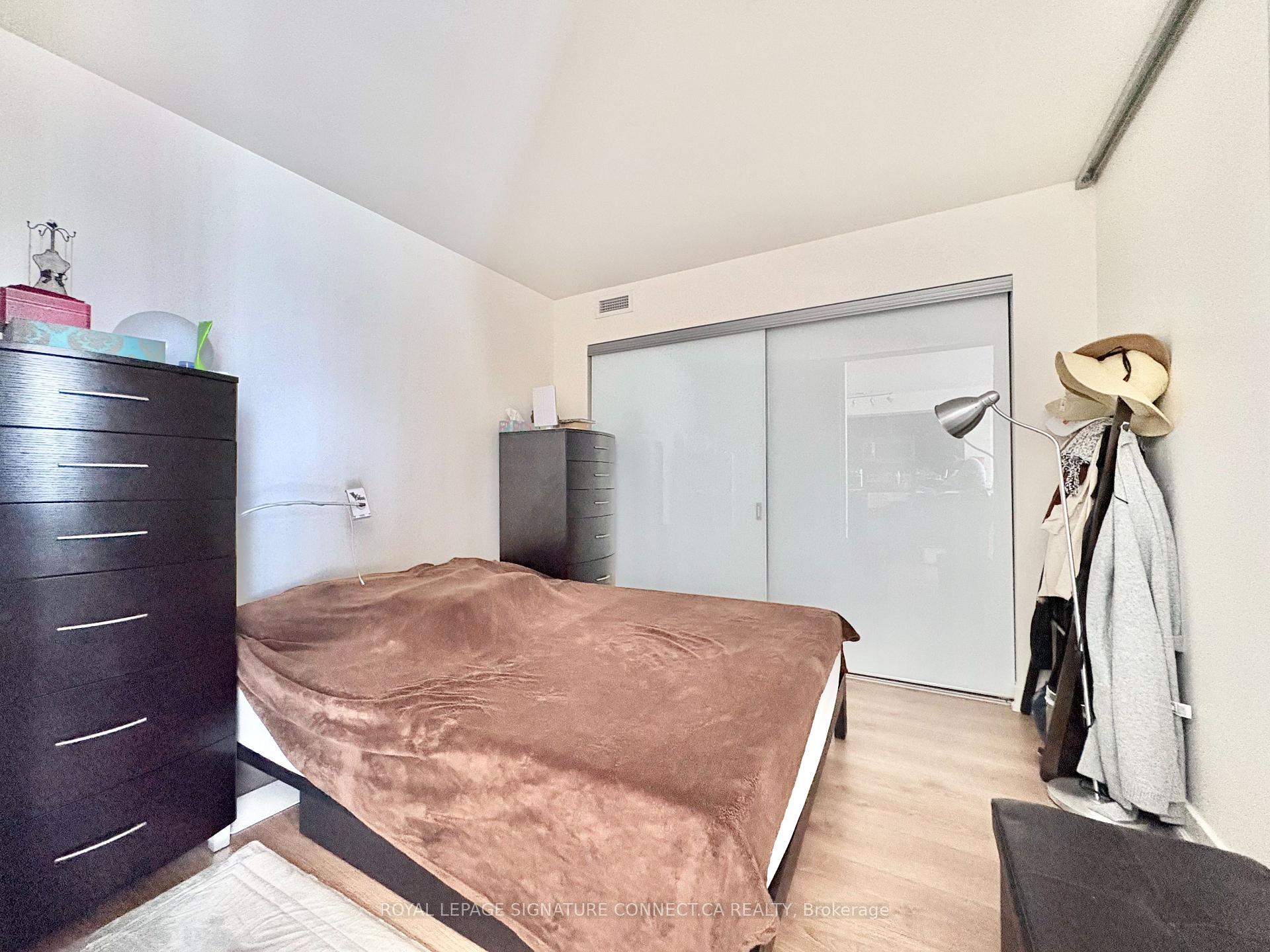 Photo 12 of Unit 804, 78 Tecumseth Street, Toronto, Niagara — HOMEH