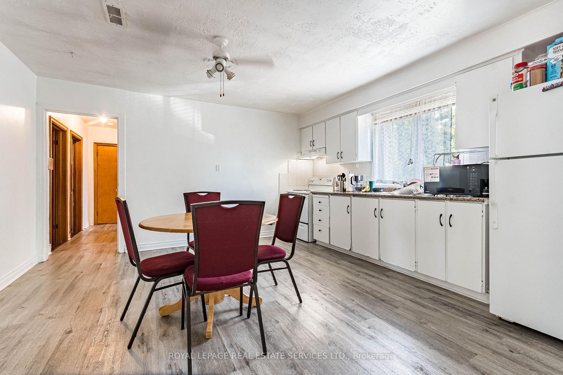 Photo 18 of 40 Dominion Road, Etobicoke, Long Branch — HOMEH