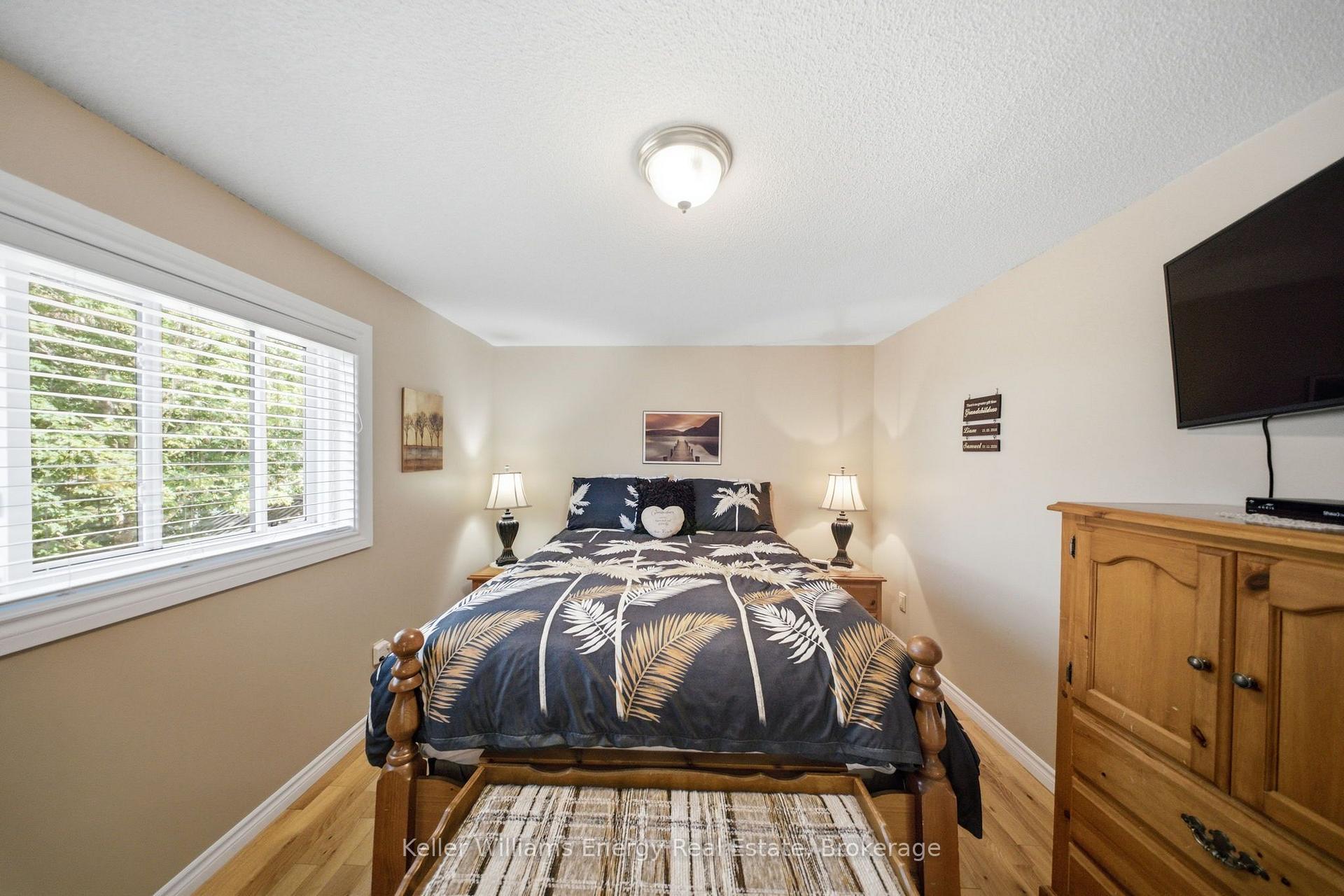 Photo 25 of 216 Gallagher Street, Peterborough, Northcrest Ward 5 — HOMEH