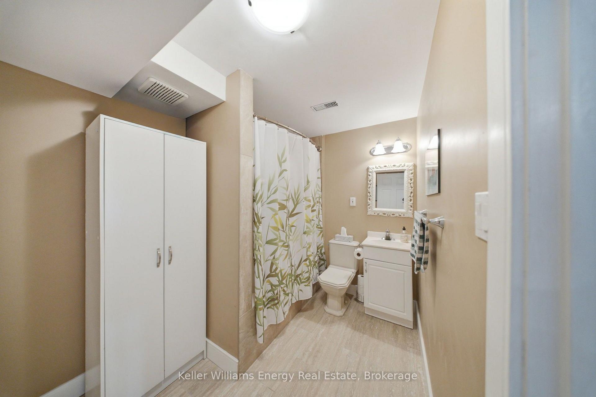 Photo 32 of 216 Gallagher Street, Peterborough, Northcrest Ward 5 — HOMEH