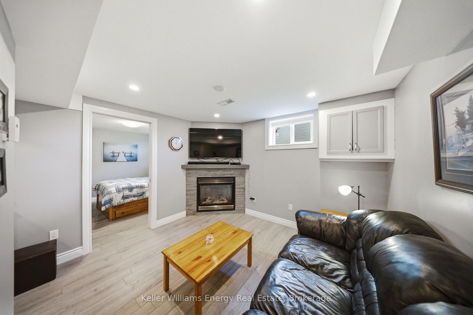 Photo 35 of 216 Gallagher Street, Peterborough, Northcrest Ward 5 — HOMEH